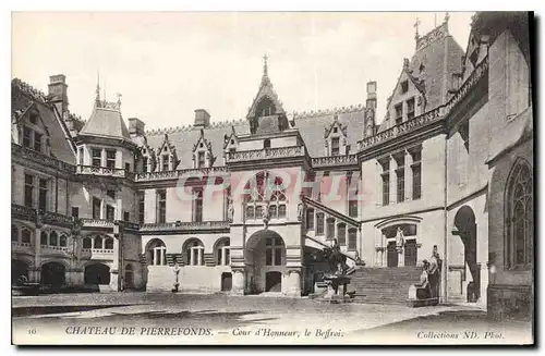 Cartes postales Chateau de Pierrefonds Cour d'Honneur le Beffroi