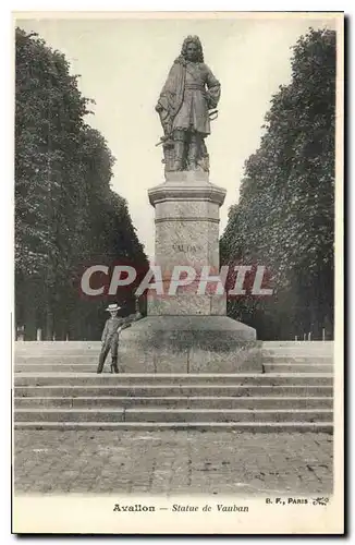Cartes postales Avallon Statue de Vauban