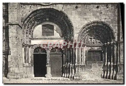 Cartes postales Avallon Le Portail de l'Eglise Siant Lazare