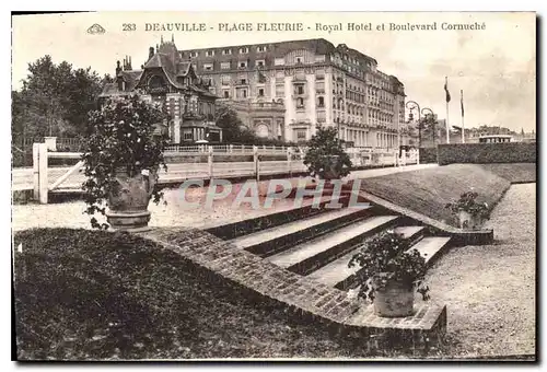 Ansichtskarte AK Deauville Plage Fleurie Royal Hotel et Boulevard Cornuche