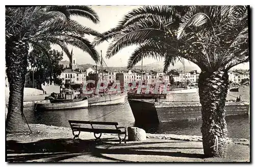Ansichtskarte AK Cote d'Azur Sanary sur Mer Var un coin du port