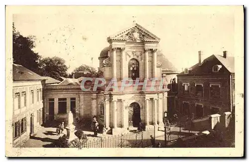 Ansichtskarte AK La Chapelle des Carmelites de Lisieux la Facade