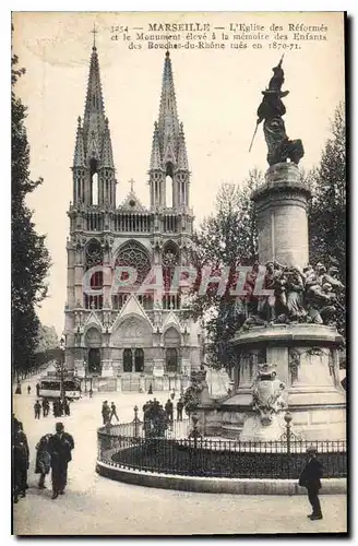 Ansichtskarte AK Marseille L'Eglise des Reformes et le monument eleve a la memoire des Enfants des Bouches du Rho