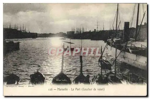 Ansichtskarte AK Marseille Le Port Coucher de soleil