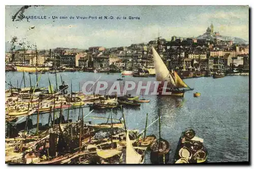 Cartes postales Marseille Un coin du Vieux Port et N D de la Garde