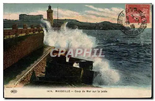 Cartes postales Marseille Coup de Mer sur la Jetee