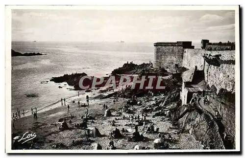 Ansichtskarte AK Cote d'Emeraude Saint Malo Les vieux Remparts et la Tour Bidouane