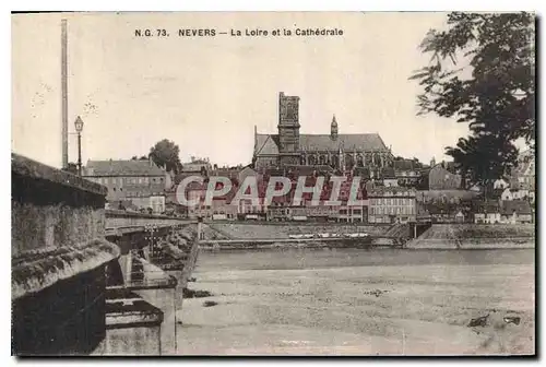 Cartes postales Nevers La Loire et la Cathedrale