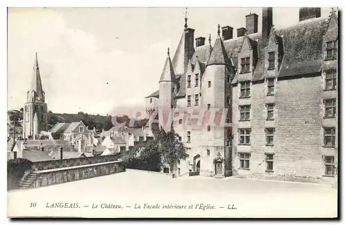 Cartes postales Langeais Le Chateau La Facade interieure et l'Eglise