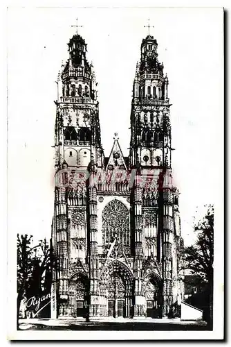 Cartes postales Tours Cathedrale Saint Gatien dont la plus haute tour est de 70 m