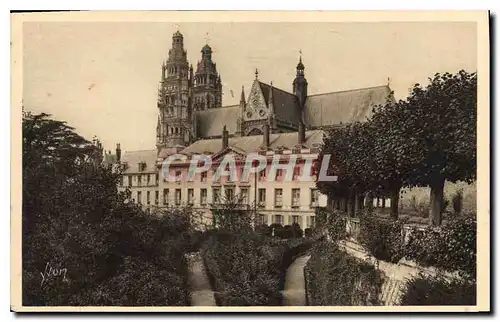 Ansichtskarte AK Tours Indre et Loire Le Musee et la Cathedrale St Gatien