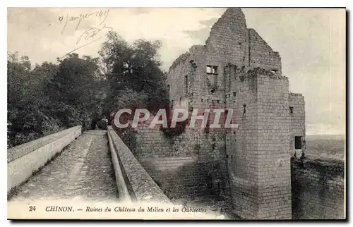 Ansichtskarte AK Chinon Ruines du Chateau du Milien et les Oubliettes