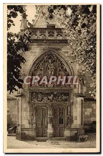 Cartes postales Chateaux de la Loire Chateau d'Amboise Porte de la Chapelle St Hubert construit par Charles VIII