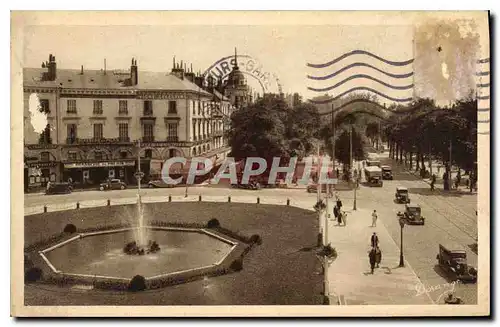 Ansichtskarte AK Tours I et L la Place Jean Jaures et l'Avenue de Grammont