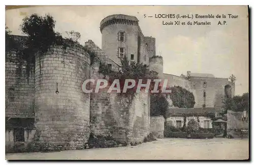 Cartes postales Loches I et L Ensemble de la Tour Louis XI et du Martelet