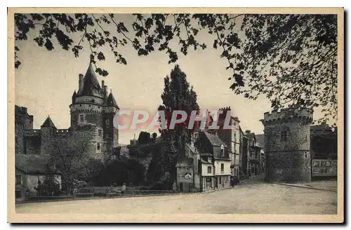 Ansichtskarte AK Vitre Ille et Vilaine Rue et Tour d'Embas