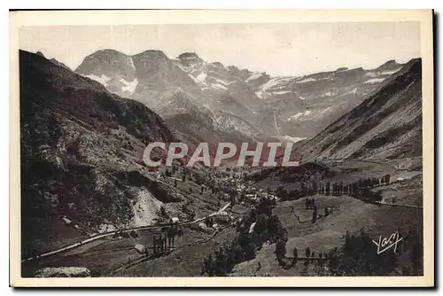 Cartes postales Gavarnie Le Village et le Cirque