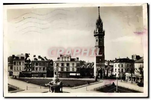 Ansichtskarte AK Evreux Eure La Place de l'Hotel de Ville et le Beffroi