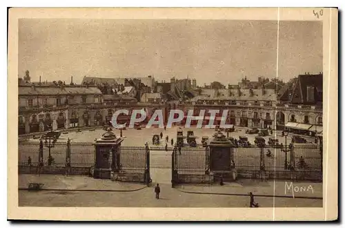 Cartes postales Dijon La Place d'Armes