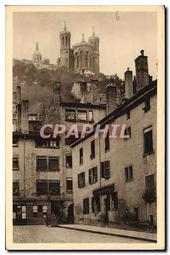 Ansichtskarte AK Lyon Rhone Vieille Maisons au pied de la Colline de Fourviere