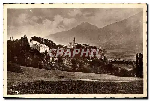 Cartes postales Sites Pittoresque Htes Alpes 870 m vue generale