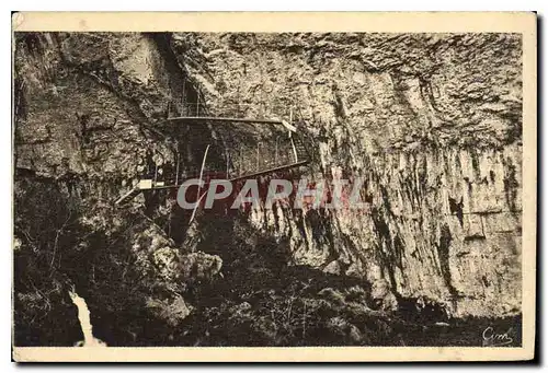 Ansichtskarte AK Baume les Messieurs Jura Entree des Grottes et source du Dard
