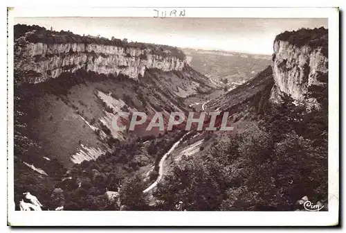 Cartes postales Grottes de Baume les Messieurs Jura vue generale de la Vallee