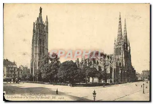 Ansichtskarte AK Bordeaux La La Cathedrale et la Tour Pey Berland