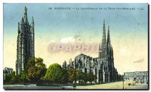 Cartes postales Bordeaux La Cathedrale et la tour Pey Berland