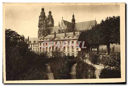 Ansichtskarte AK Tours le Musee et la Cathedrale St Gatien