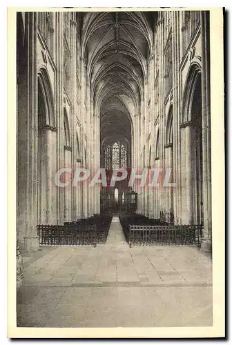 Cartes postales Tours Cathedrale Nef vue de l'Entree