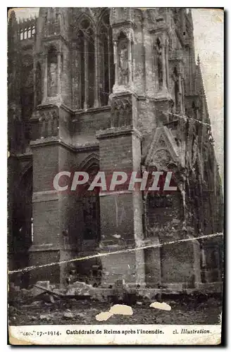 Ansichtskarte AK Cathedrale de Reims apres l'Incendie