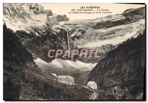 Cartes postales Les Pyrenees Gavarnie Le Corque et l'Hotel du Cirque et de la Cascade