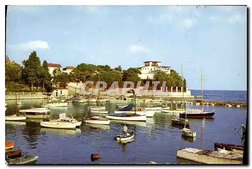 Ansichtskarte AK Les sites merveilleux de la Cote d'Azur Beaulieu sur Mer A M le port de plaisance au fond la Vil