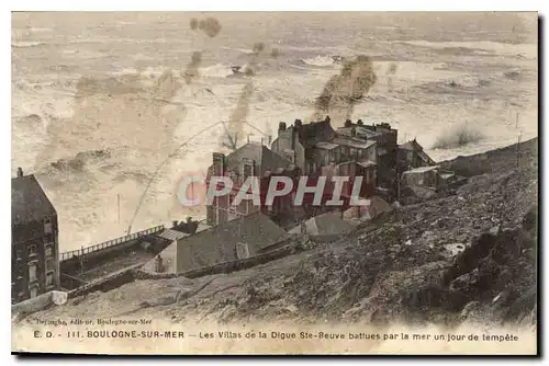 Ansichtskarte AK Boulogne sur Mer les Villas de la digue Ste Beuve Battues par la mer un jour de tempete