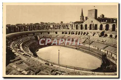 Ansichtskarte AK Arles Bouches du Rhone vue generale de l'Interieur des Arenes