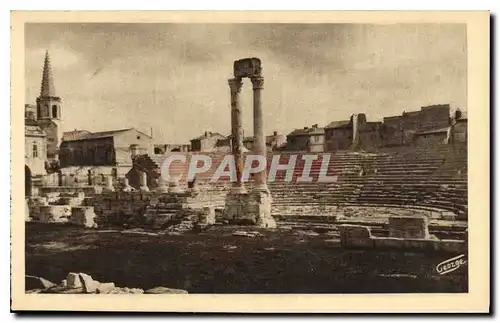 Cartes postales Arles sur Rhone Theatre Antique qui aurait ete commence au siecle d'Auguste et termine au III si