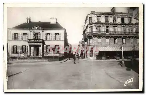 Cartes postales Cholet M et L La Mairie et la Rue Nationale