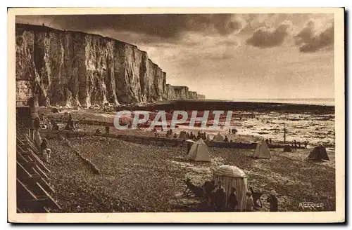 Cartes postales Ault Onival Somme La Plage a maree basse et les Falaises vers Mers