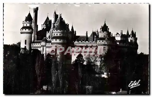 Ansichtskarte AK Le Chateau de Pierrefonds De gauche a droite les Tours Chariemagne Judas Macchabee Hector Josue