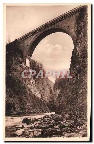 Ansichtskarte AK Les Beaux Paysage de France les Pyrenees Saint Sauveur le Pont Napoleon