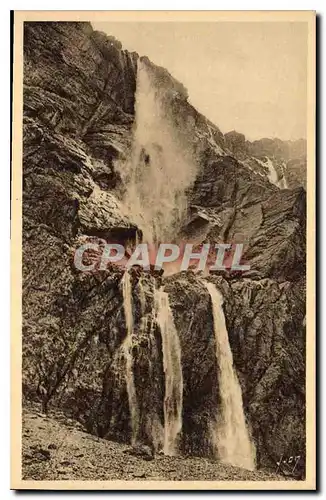 Cartes postales Cirque de Gavarnie Hautes Pyrenees la Grande Cascade