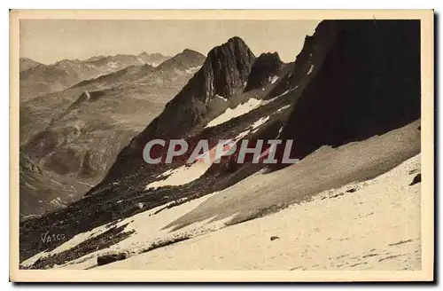 Ansichtskarte AK Gavarnie les Sarragets vus du Glacier du Taillon au fond le Pic Long