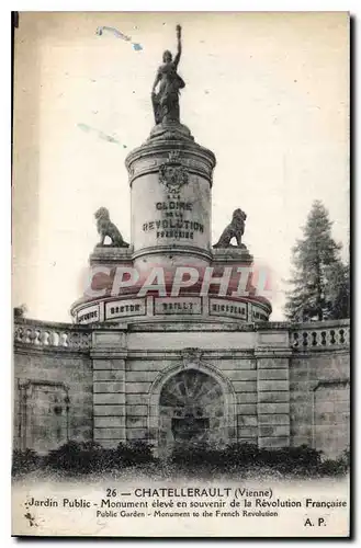 Ansichtskarte AK Chatellerault Vienne Jardin Public Monument eleve en souvenir de la Revolution Francaise