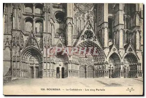 Cartes postales Bourges la Cathedrale les cinq Portails