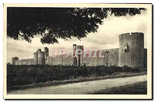 Cartes postales Aigues Mortes Gard les Remparts Face Est