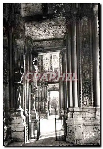 Cartes postales moderne Les Merveilles de Chartres Eure et Loir Interieur et details du Portail Sud de la Cathedrale