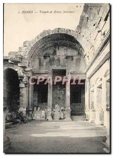 Cartes postales Nimes Temple de Diane Interieur