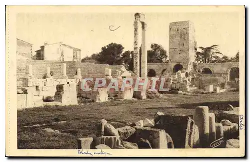 Cartes postales Arles Theatre antique qui aurait ete commence au siecle d'Auguste et termine au XIII siecle il p