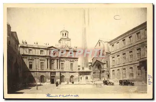 Cartes postales Arles sur Rhone Place de l'Hotel de Ville